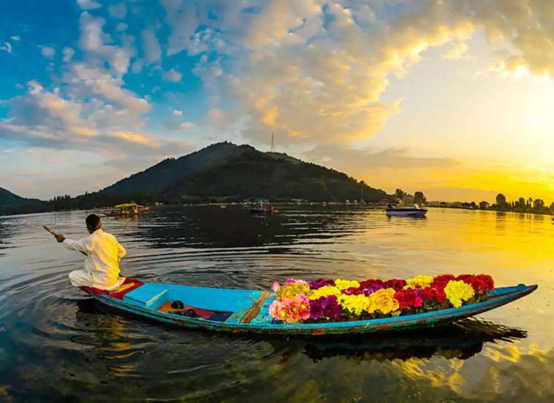 Srinagar To Srinagar Package 7 Nights And 8 Days